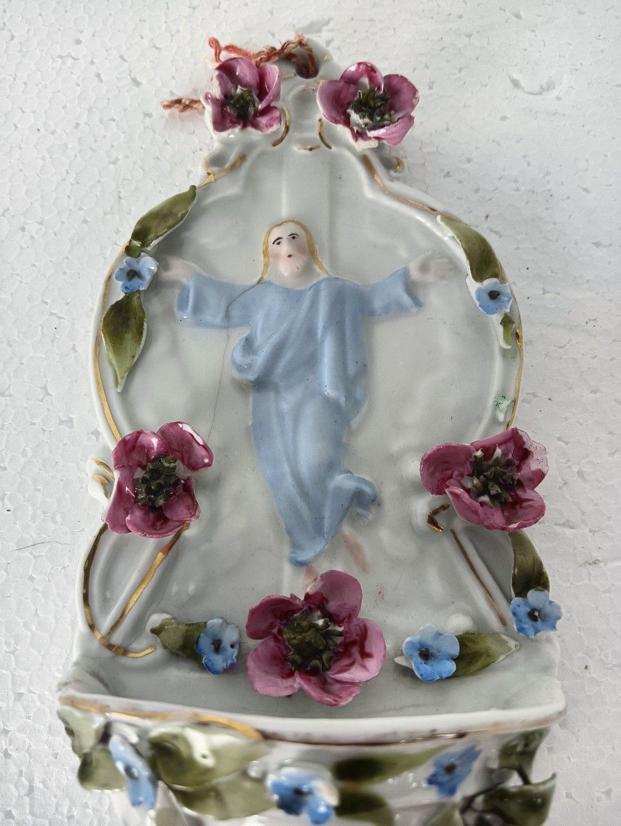 Beautiful Antique Porcelain Holy Water Font Porcelain Flowers Jesus Risen Lord W photo 101.0