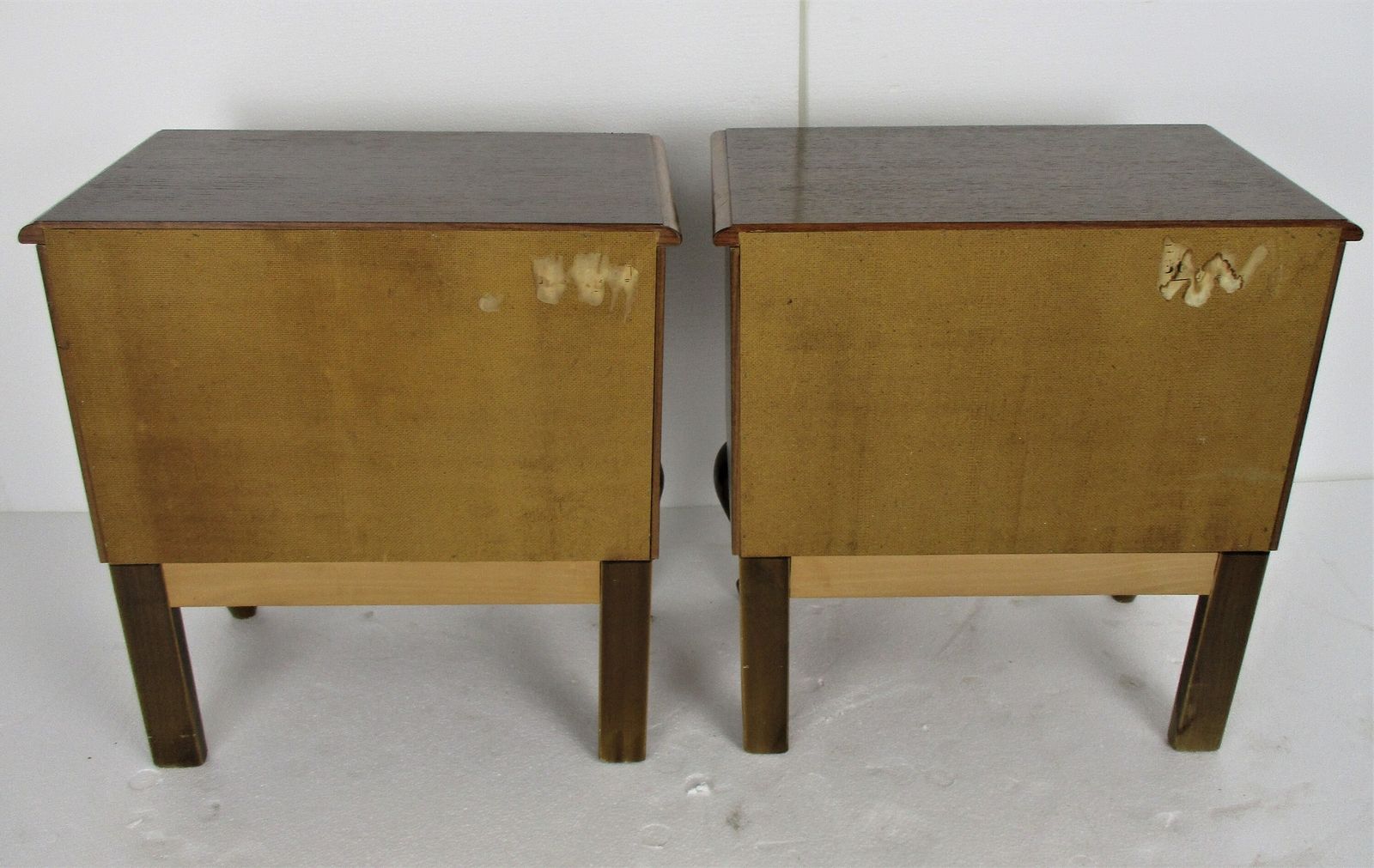photo furniture Pair Couple Vintage Nightstands End Tables Dresser 50s Vanity Cabinets Louis XVI