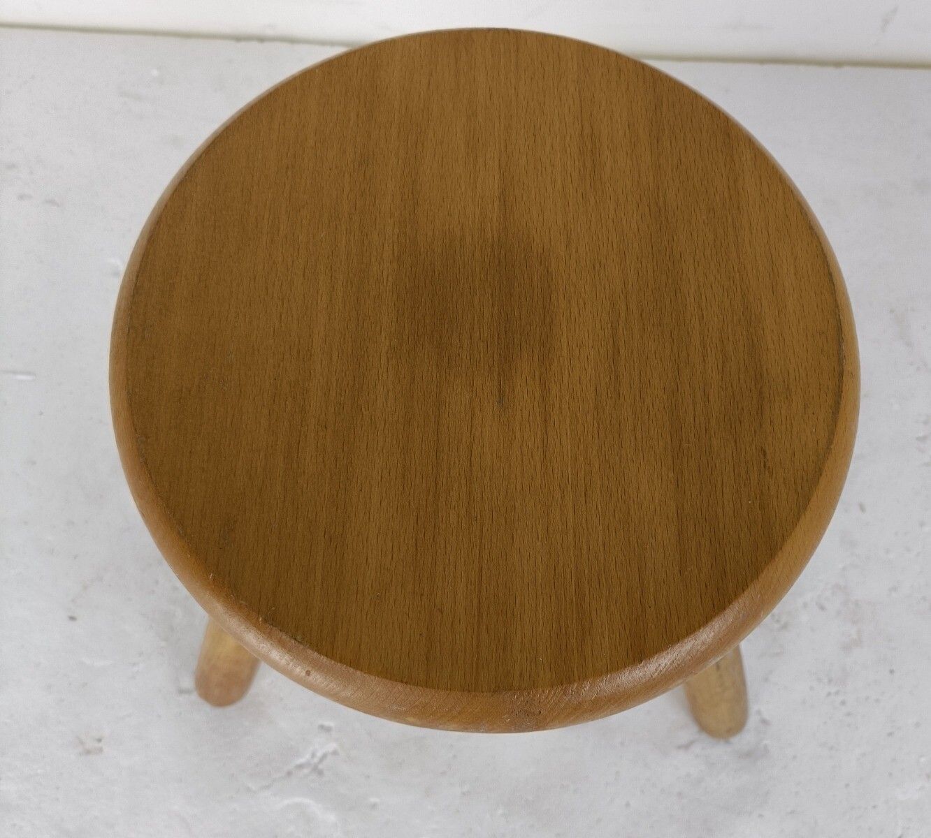 Hand Carved Wood Milking Stool Pedestal Table Pedestal Barn Style Funky Antique photo vinterior