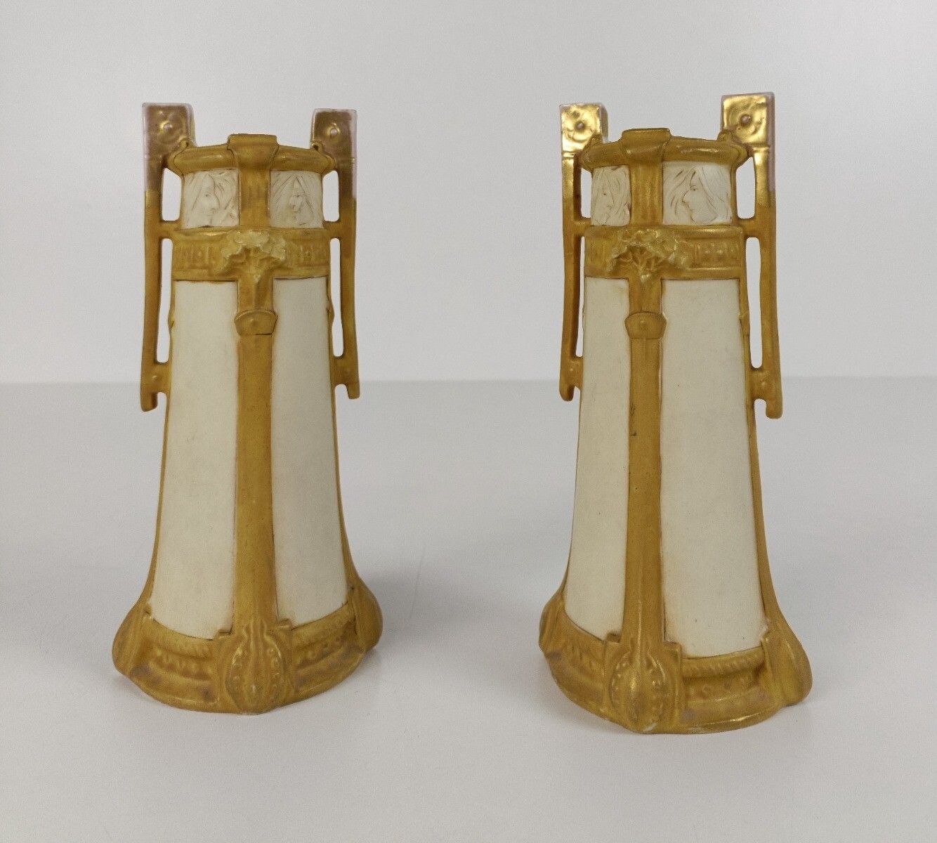 Royal Dux, Pair Vases Bisque, Faience, Art Nouveau  1900 Antique Bohemia Austria photo Home Decor
