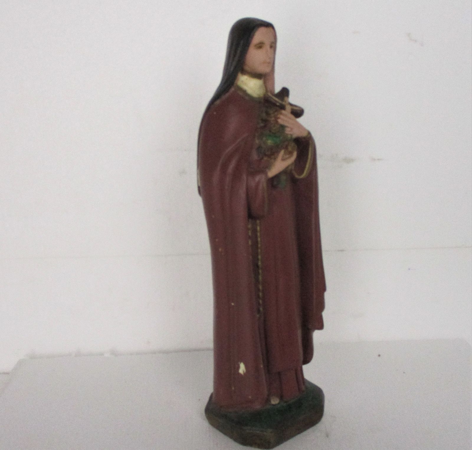 Statue Plaster St Therese Lisieux Little Flower Of Jesus Chapel 16.33" photo furniture