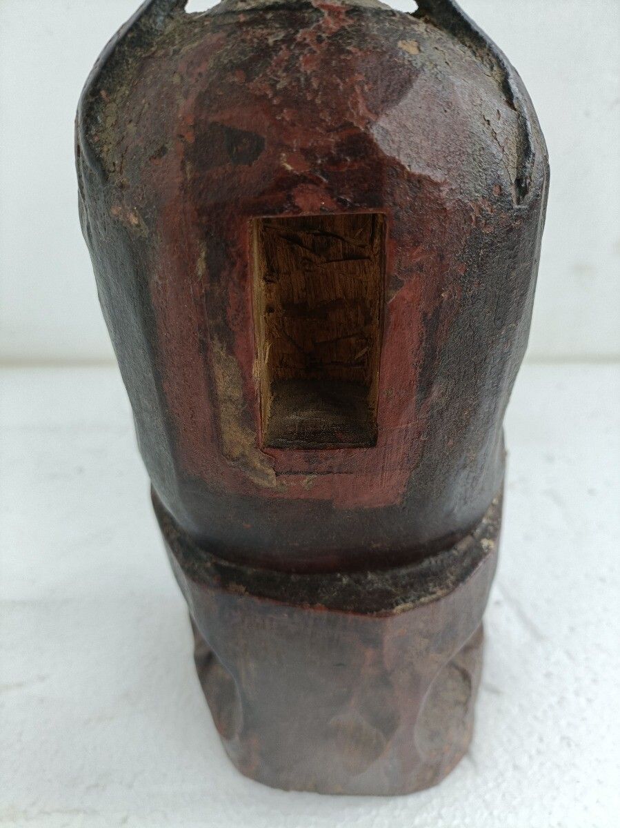 photo furniture Gorgeous Hand Carved Wooden Statue Sculpture Chinese Emperor Gold Touches
