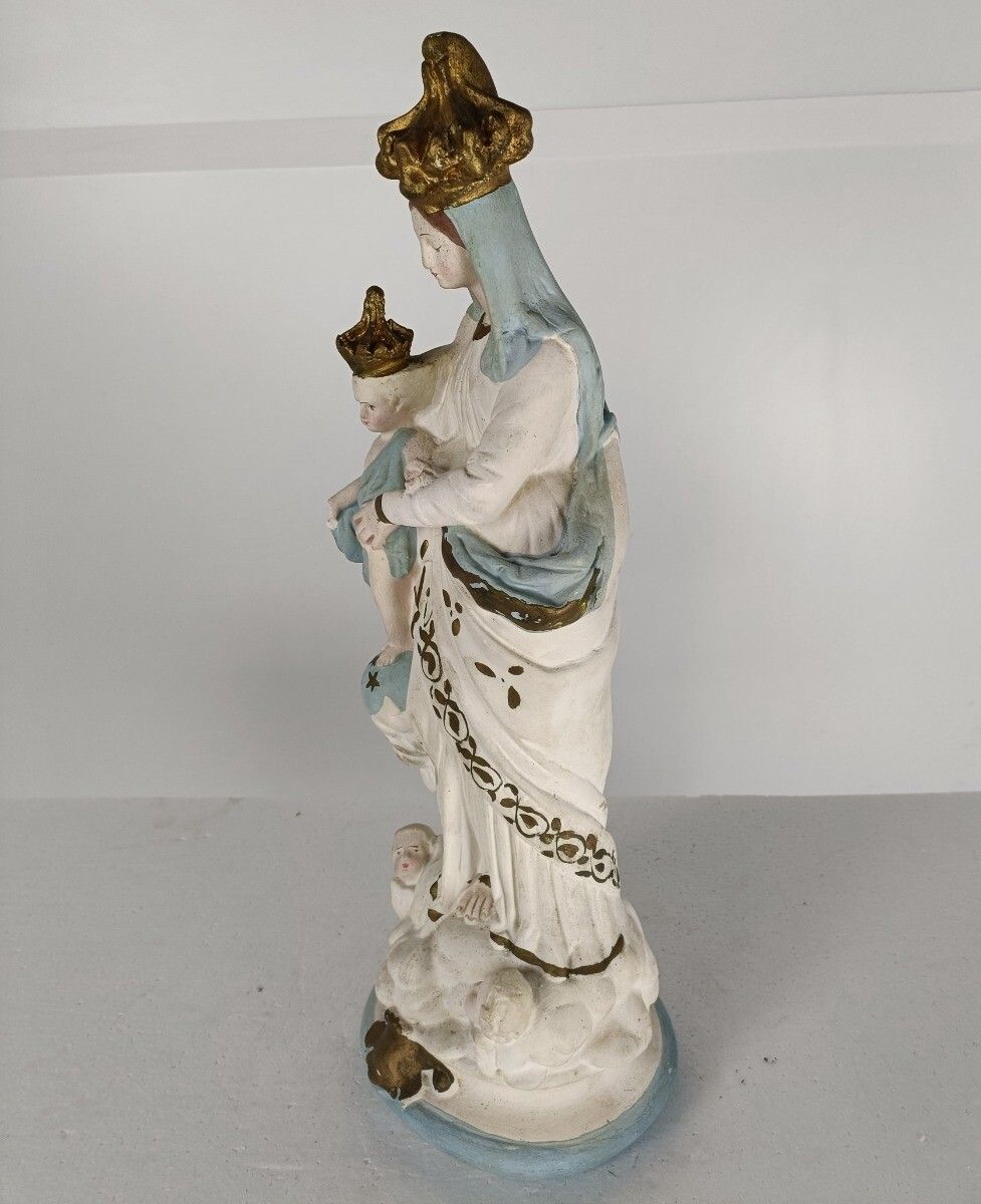 Antique Neo Gothic Statue Plaster Polychrome Our Lady Of Victory With Infant Ang photo vintage