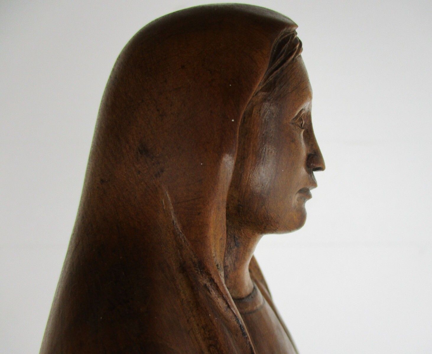 Hand Carved Wooden Statue Virgin Mary Our Lady Madonna Walnut Ornate photo furniture