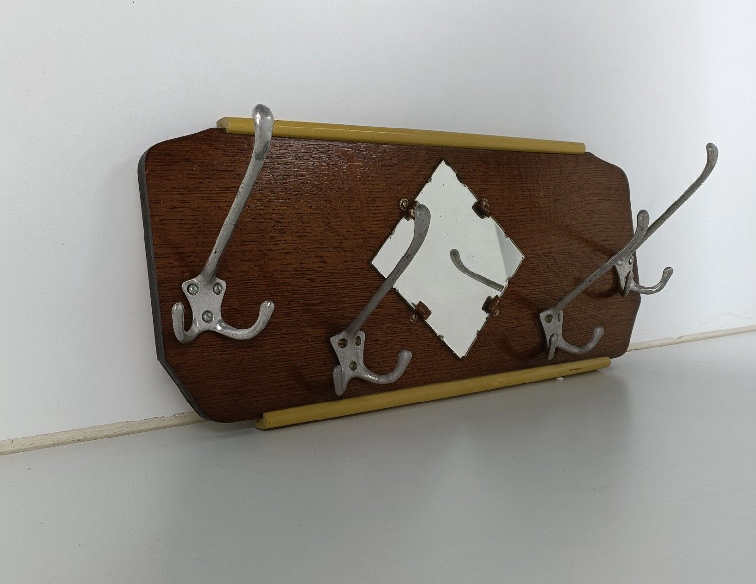 Vintage Rockabilly Coat Hat Rack Funky Vintage Kitchen Bathroom Hallway Wood photo 198.0