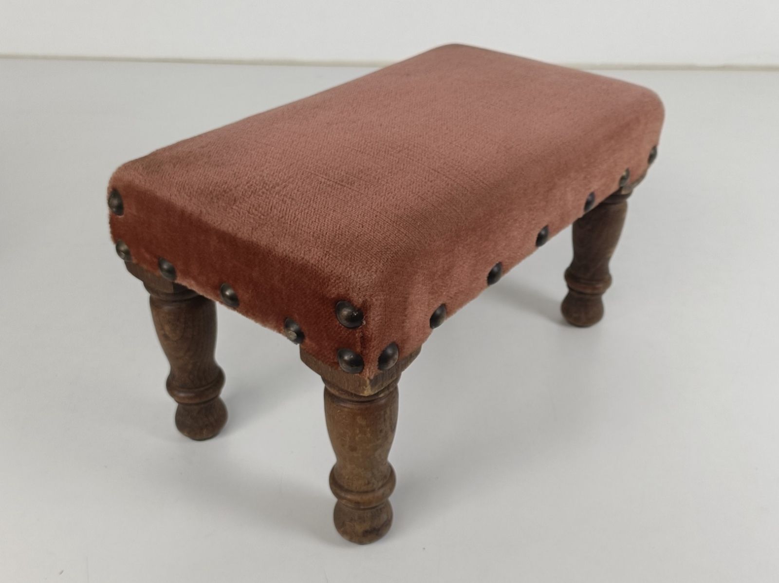 Vintage Low Footstool Ottoman French Pink Fabric Louis XV Style Hobnails Foot Re photo Furniture