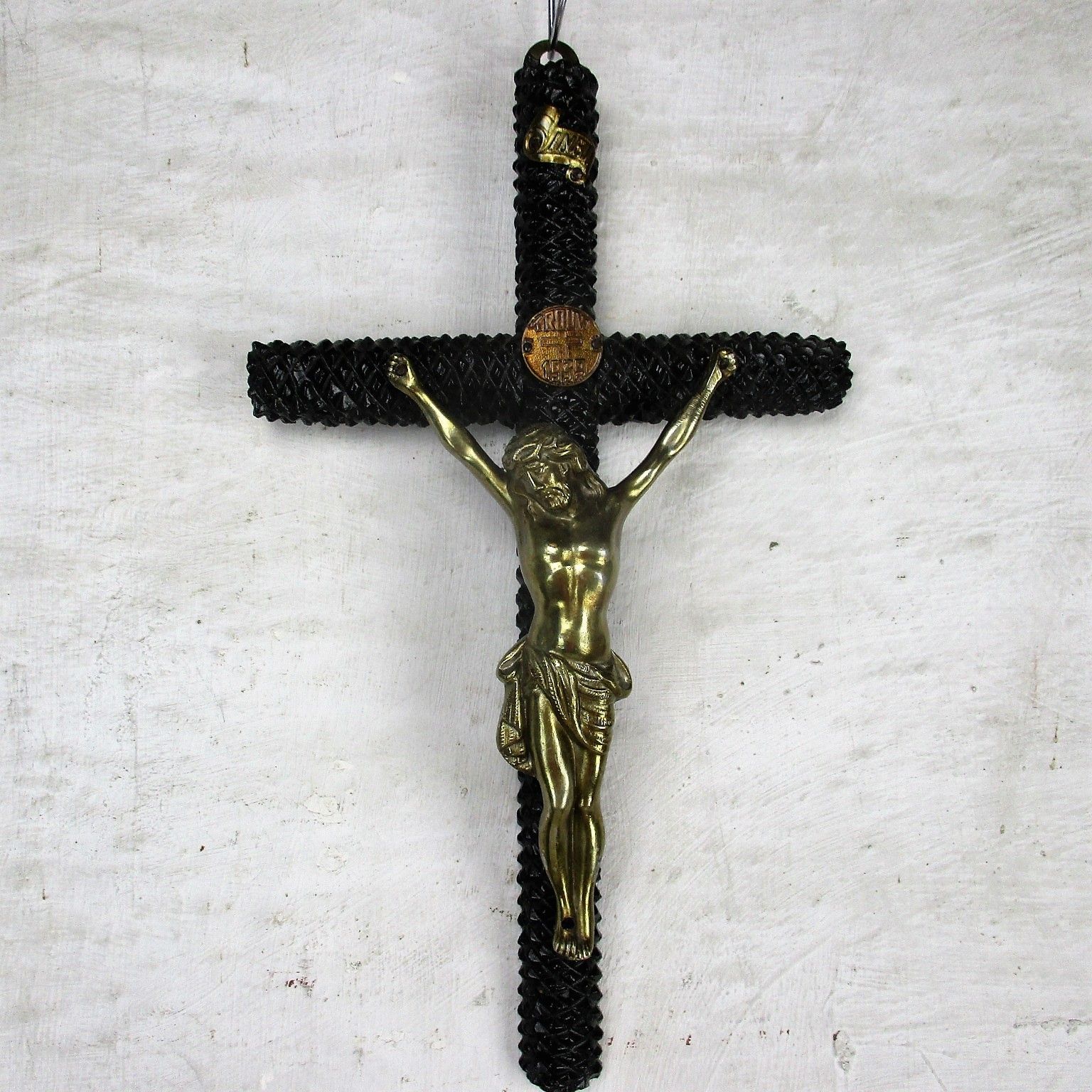 Tramp Trench Tramp Folk Art Hanging Hand Carved Wooden Crucifix Spelter 1939