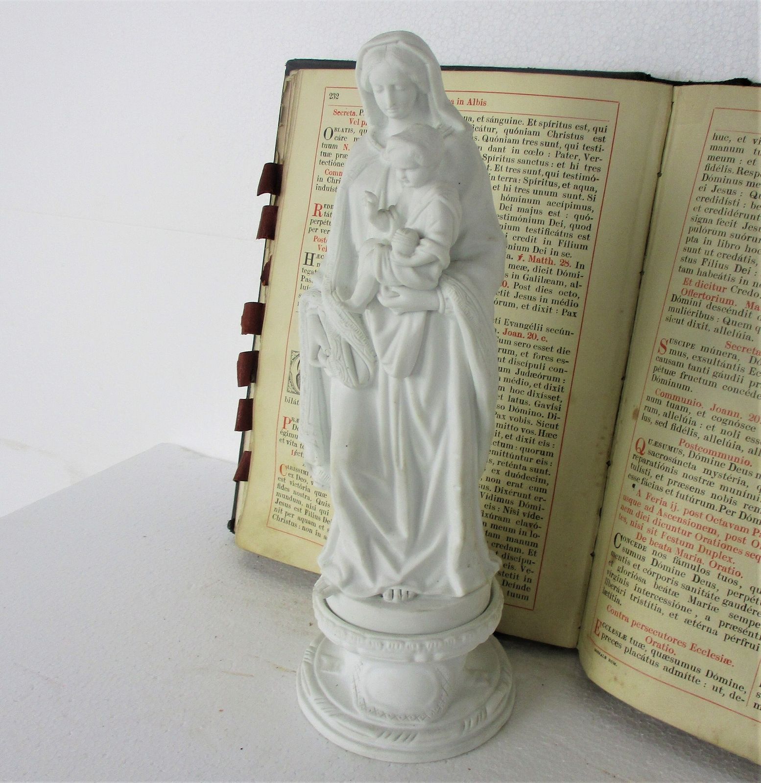 Antique Bisque Porcelain Statue Virgin Our Lady Mary Infant Child Exquisite Gorg photo vinterior