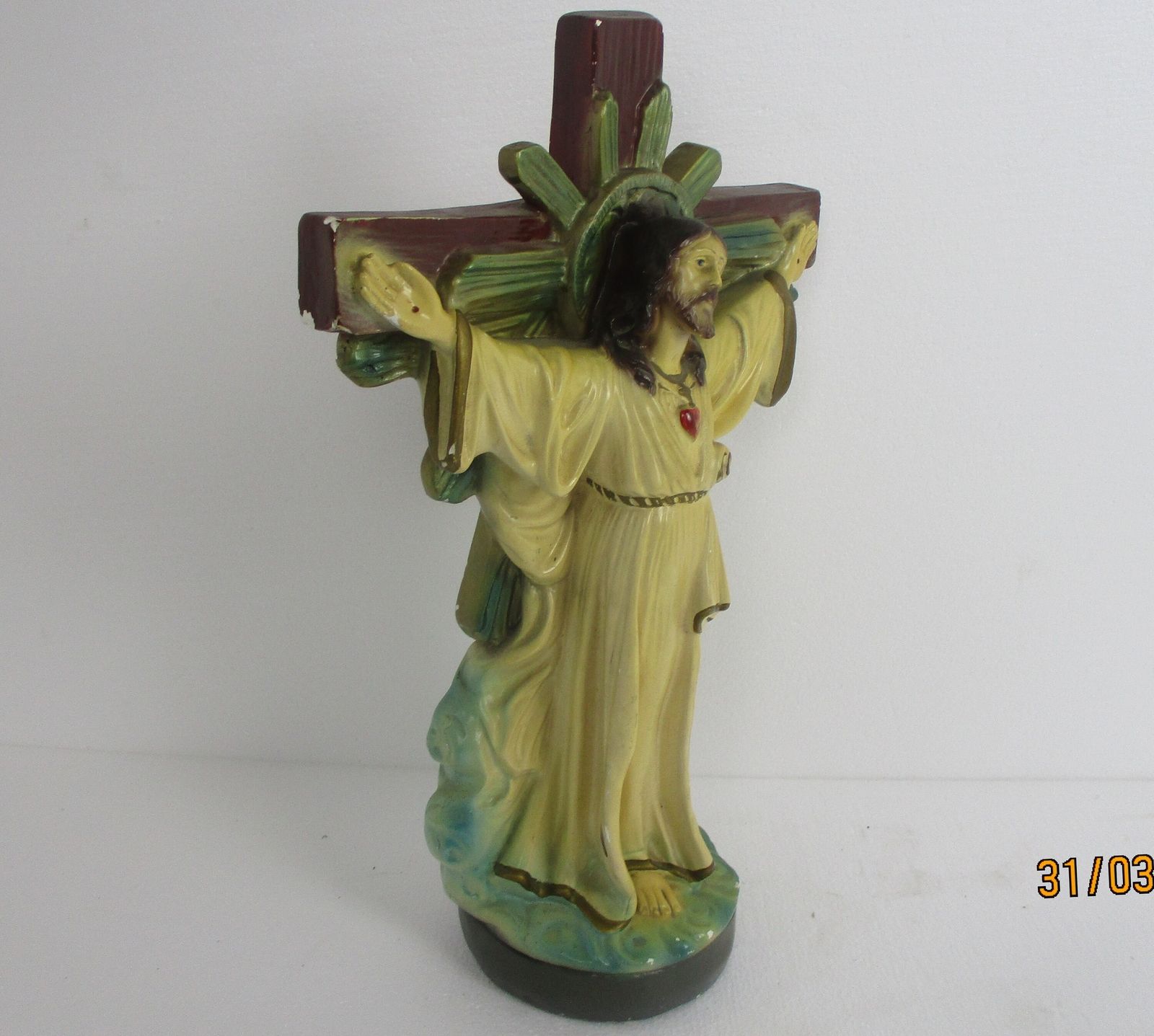 Statue Jesus Christ Savior Sacred Heart Plaster Polychrome Jesus Hanging On The photo vinterior
