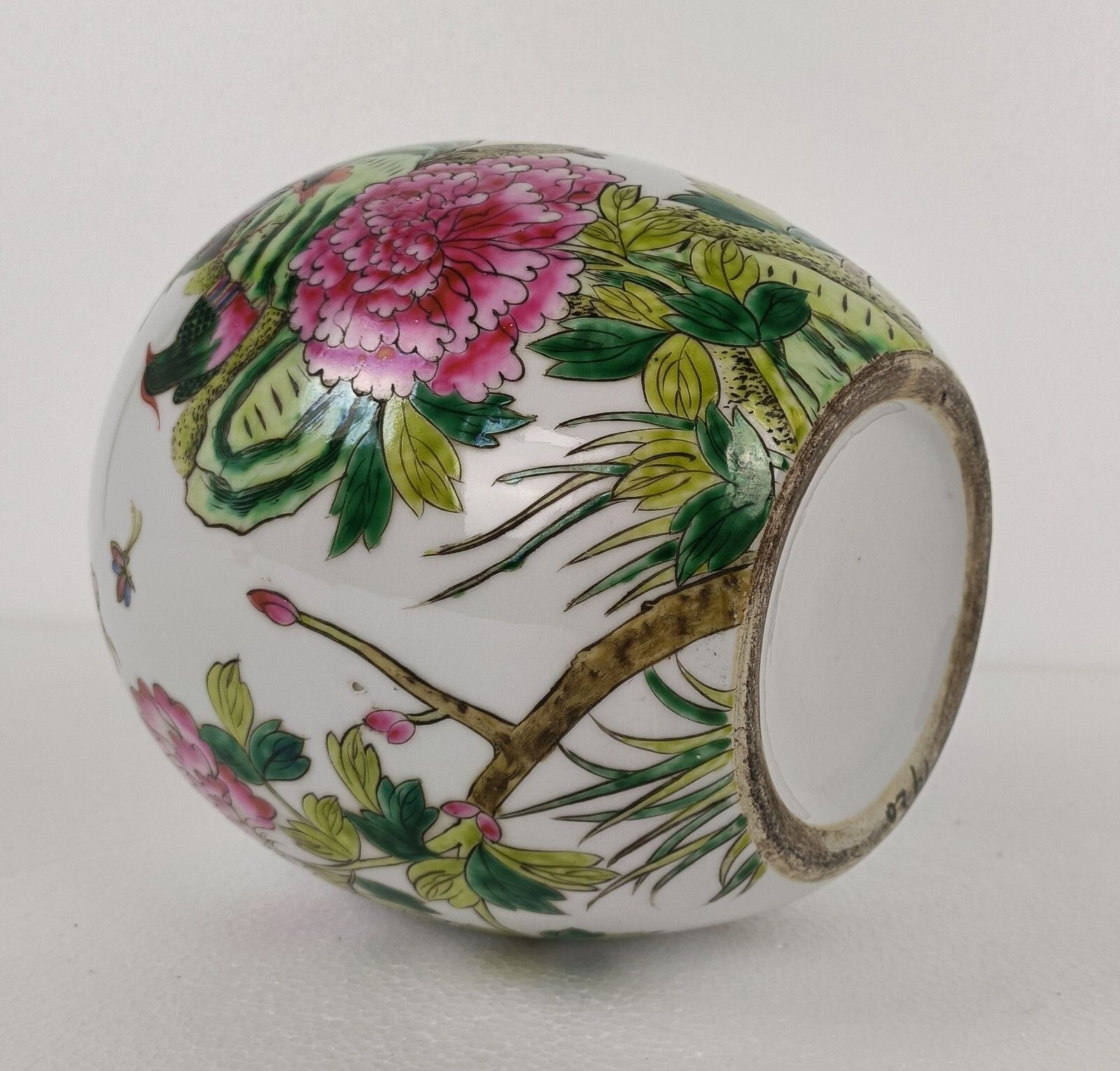 Chinese Porcelain Vintage Family Rose Vase Polychrome Birds Ginger Jar No Lid photo vintage