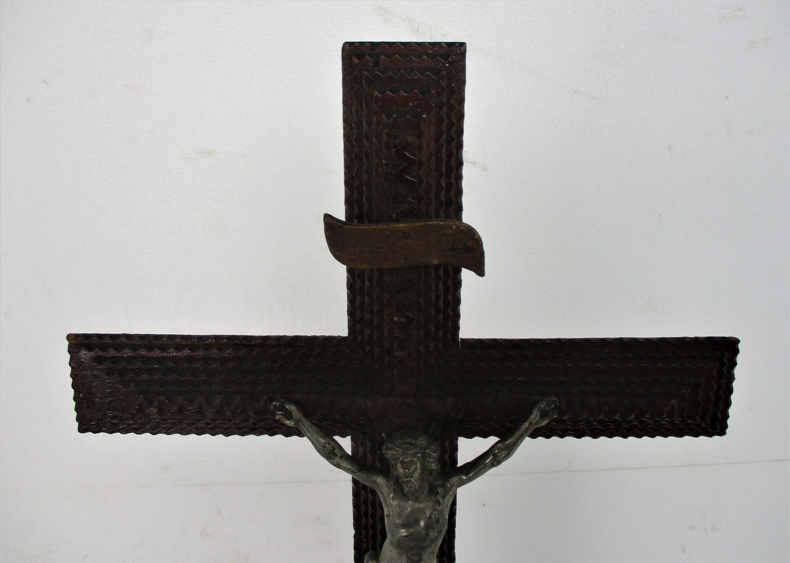 Tramp Trench Tramp Folk Art Standing Hand Carved Wooden Crucifix 19.68" photo furniture