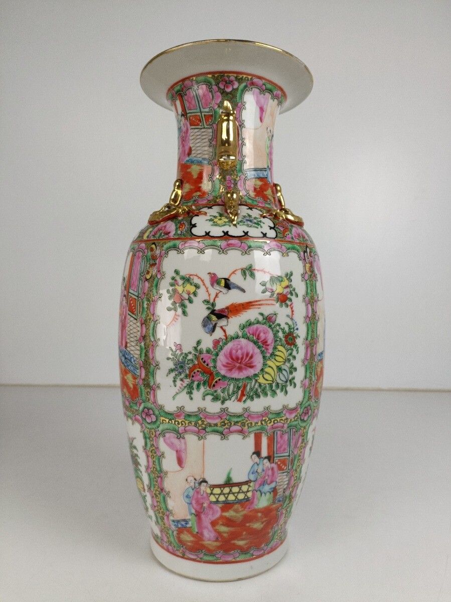 Vintage Chinese Canton Vase Family Rose Foo Dogs Beautiful Scenery 70s photo Home Decor