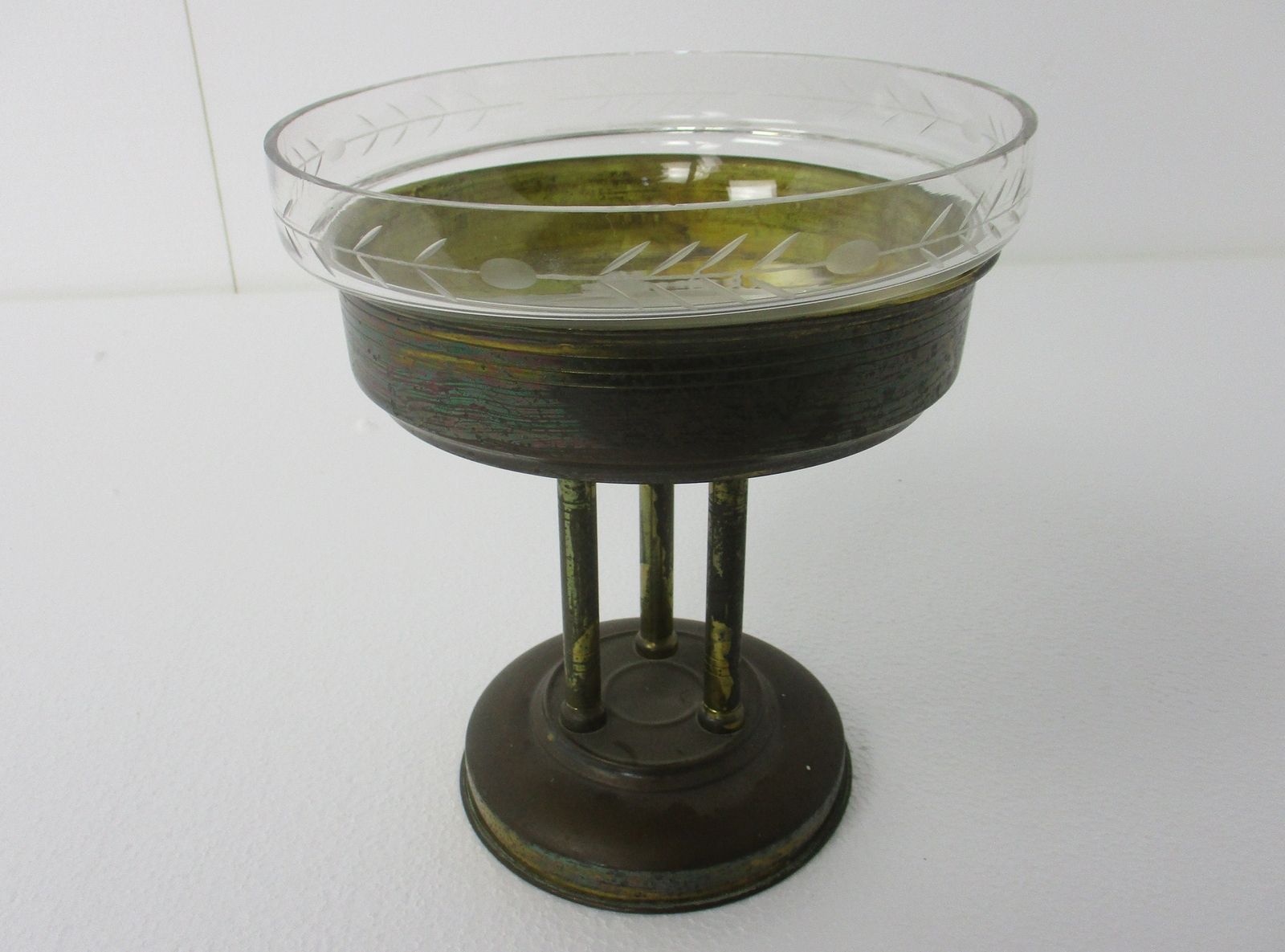 Vintage  Brass Communion Dish Bowl Centerpiece Ciborium Tray Etched Glass Cathol photo furniture