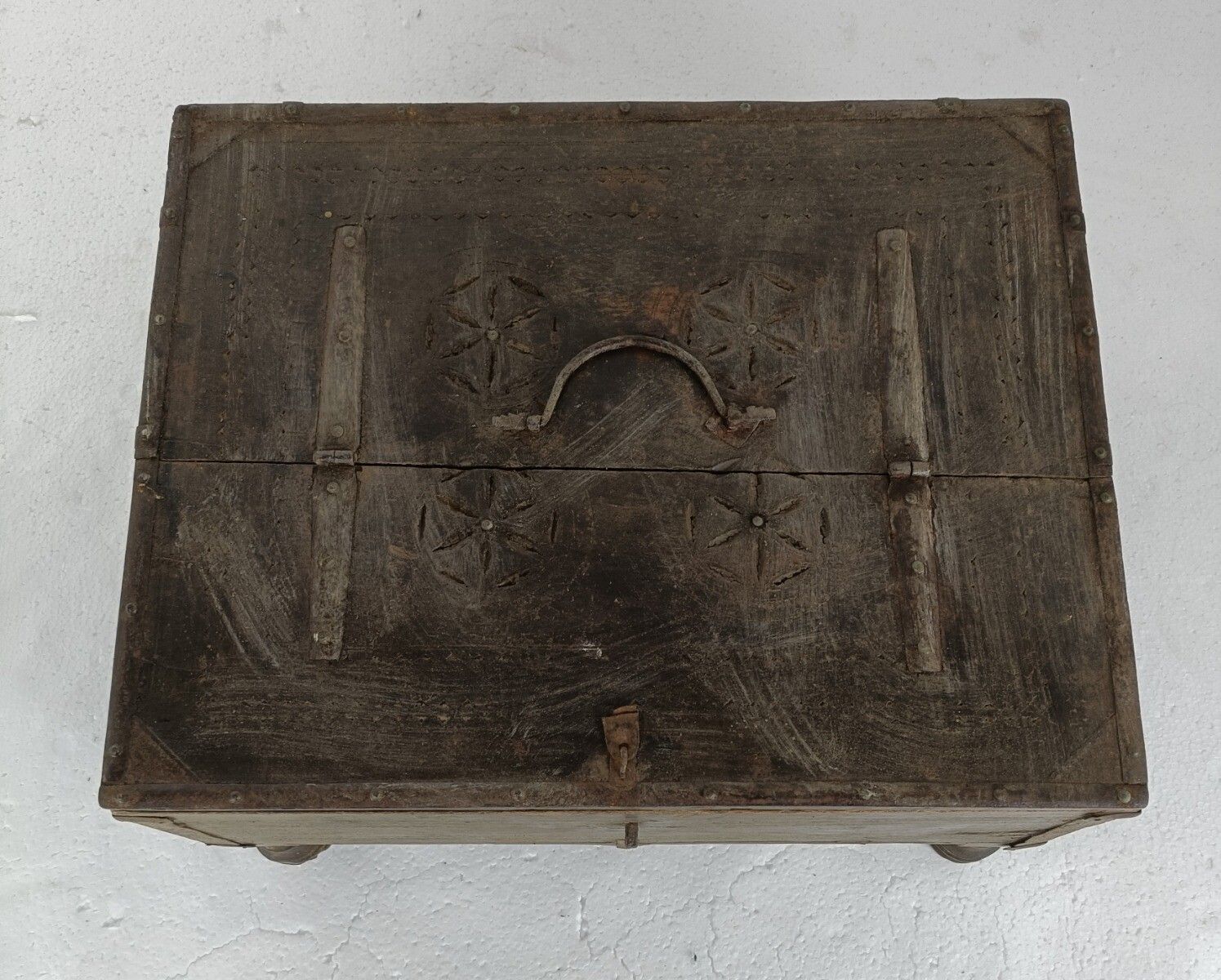 Antique Rajasthani Footed Chest Box India 1900's Spice Salt Box Ornate Carved Wo photo Home Decor