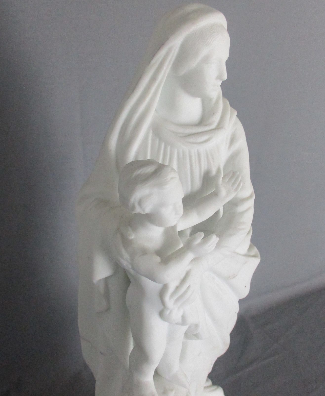 Antique 1900 Bisque Statue Virgin Mary Our Lady Victoire Madonna Infant Jesus  1 photo Art