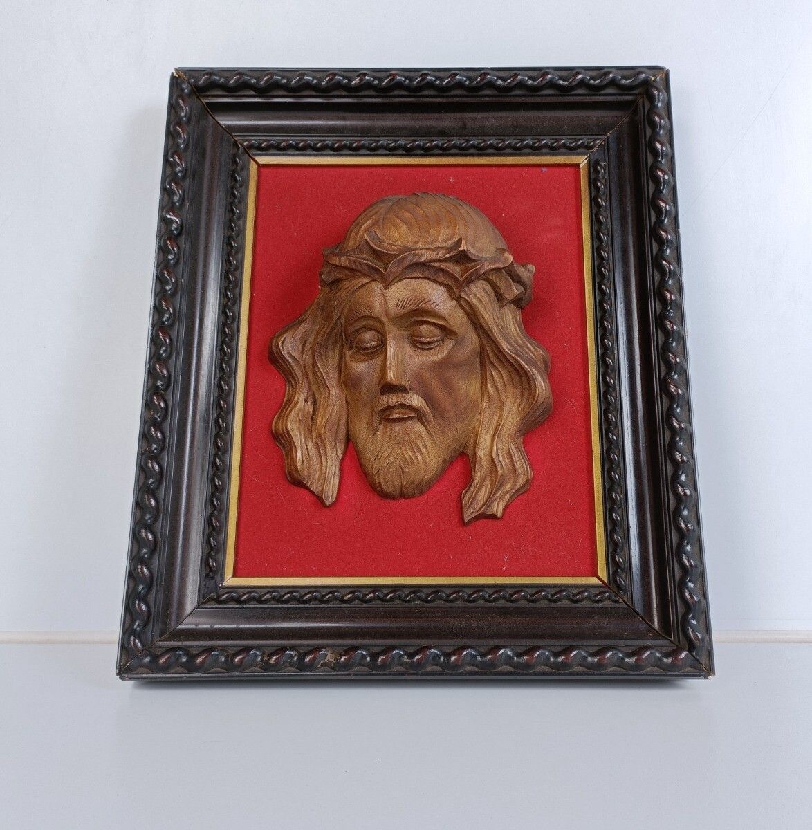 Frame Wall Hanging Carved Wooden Jesus Head Of Thorns Framed Vintage Christianit photo furniture
