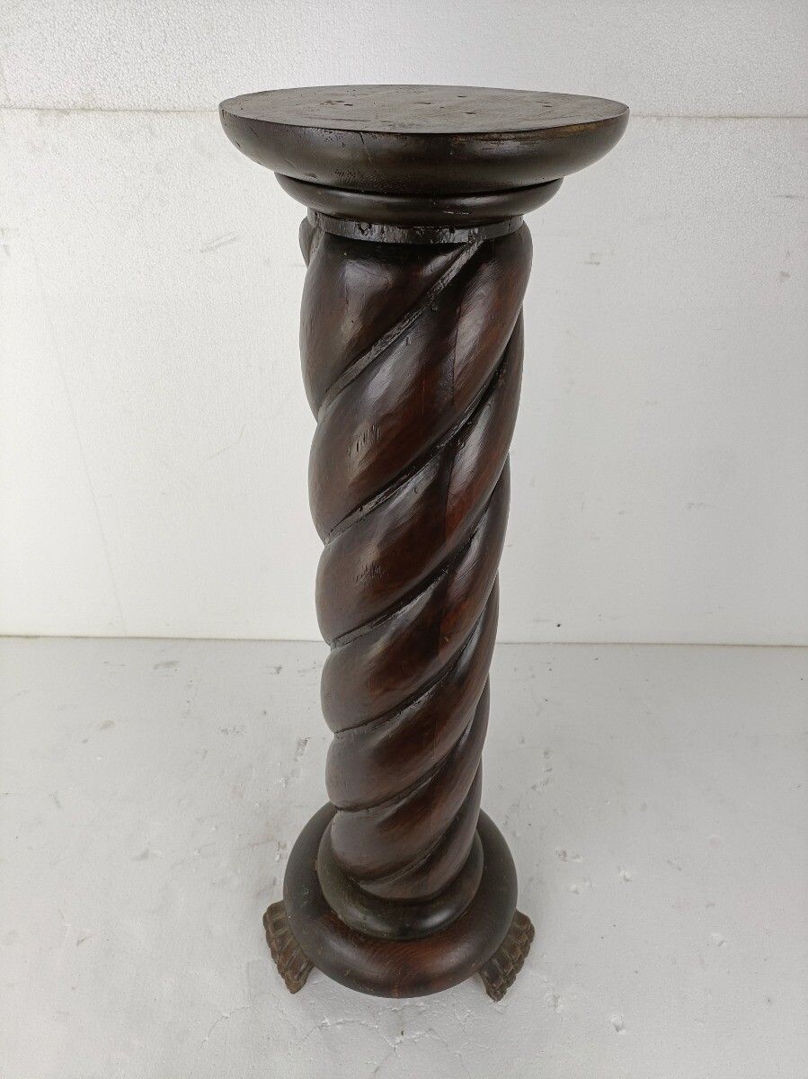 photo for sale Large Hand Carved Wood Barley Twist  Farmhouse Country Barn Style T  Side Displa