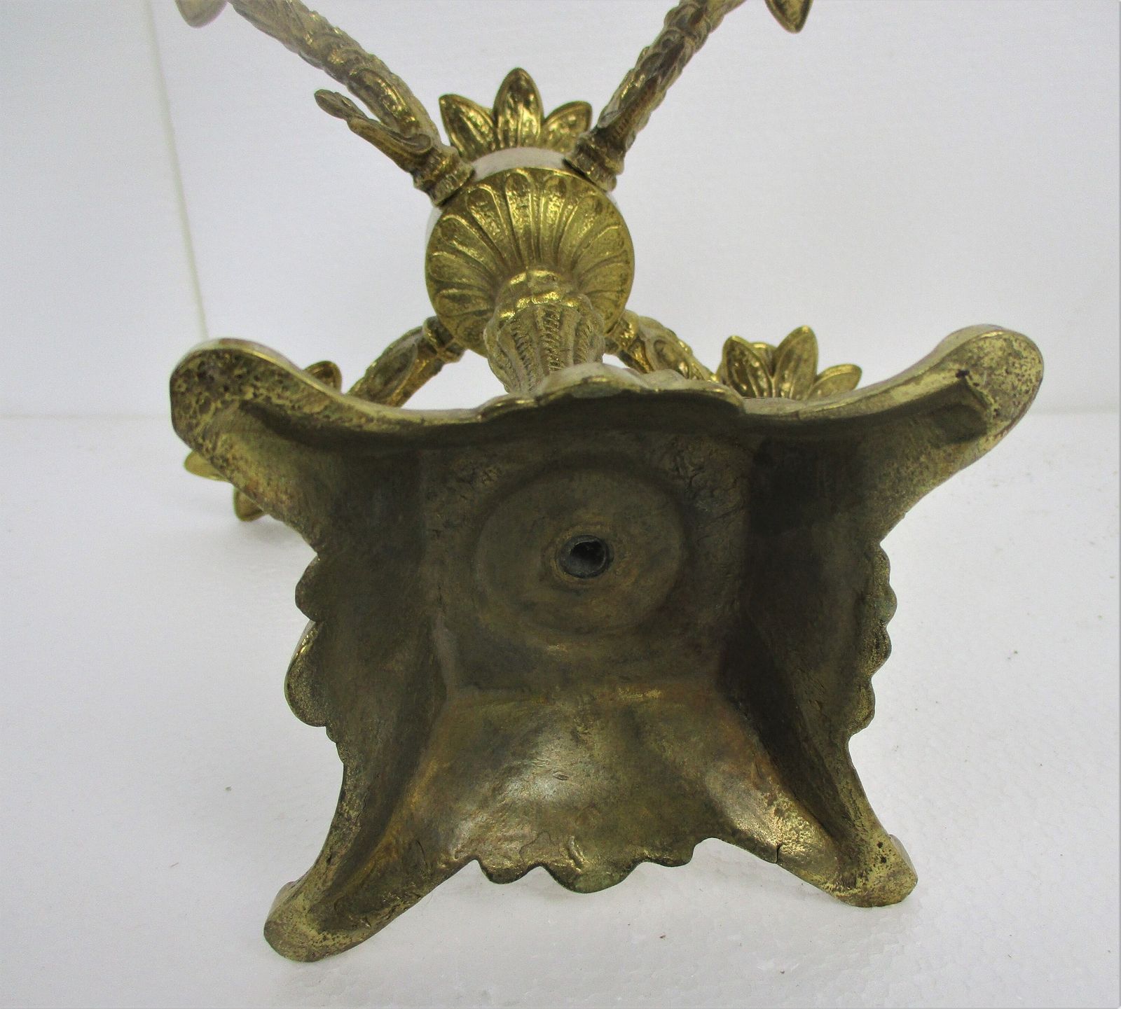 Gorgeous Brass Ornate Embossed Candle Holder Stick Candelabra 5 Arm Flowers Love photo vinterior