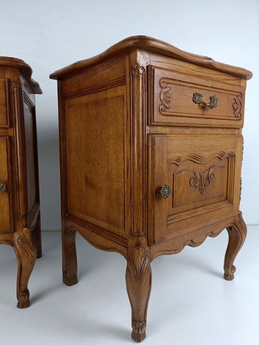 Pair Of Nightstands End Tables Cabinets Louis XV Style Bedroom Cabinets Wood Gor photo vinterior