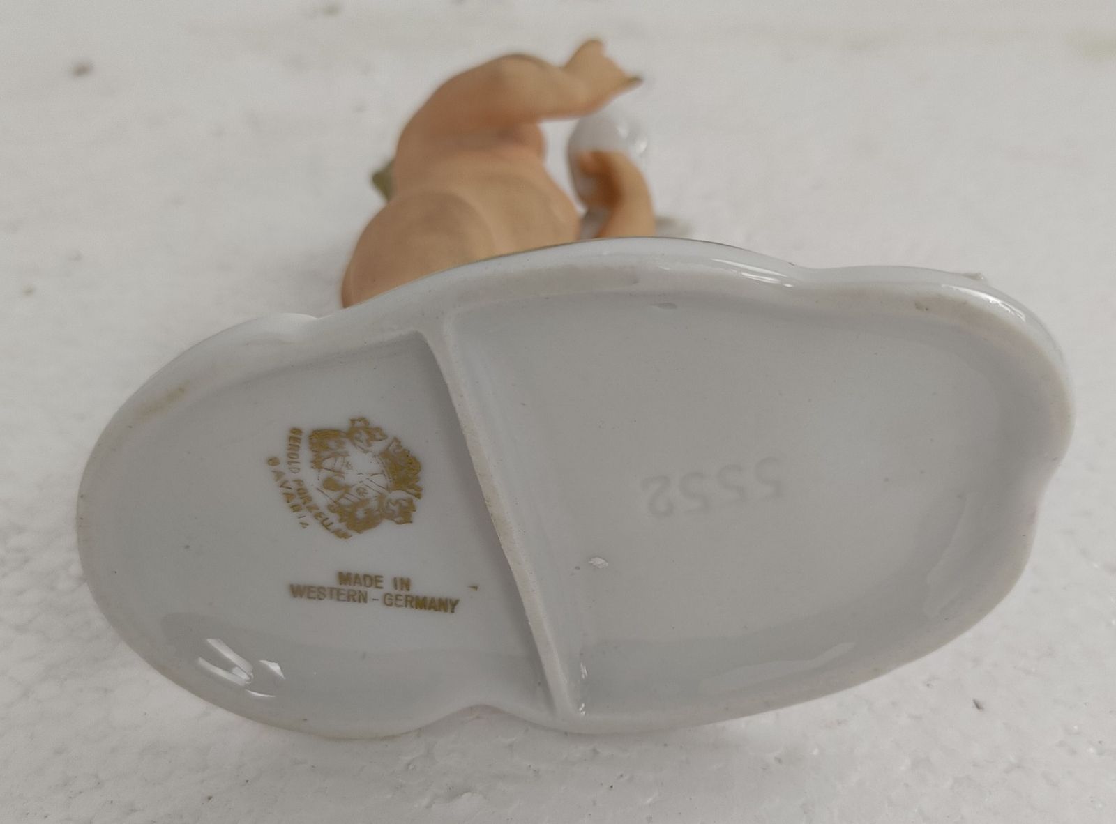 Two Figurines Bavaria West Germany Porcelain Putti With Doves Butterfly Angels L photo vintage