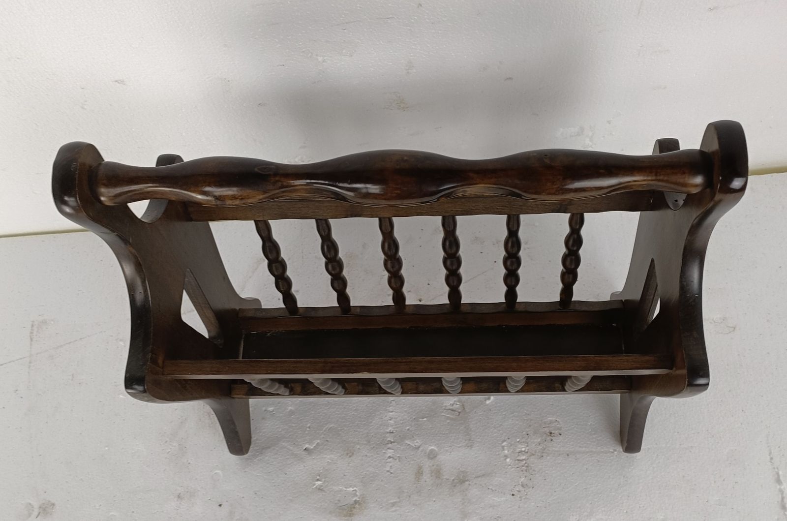 Vintage Wooden Magazine Newspaper Rack Holder Barn Country Style Bobbin Banist photo Home Decor