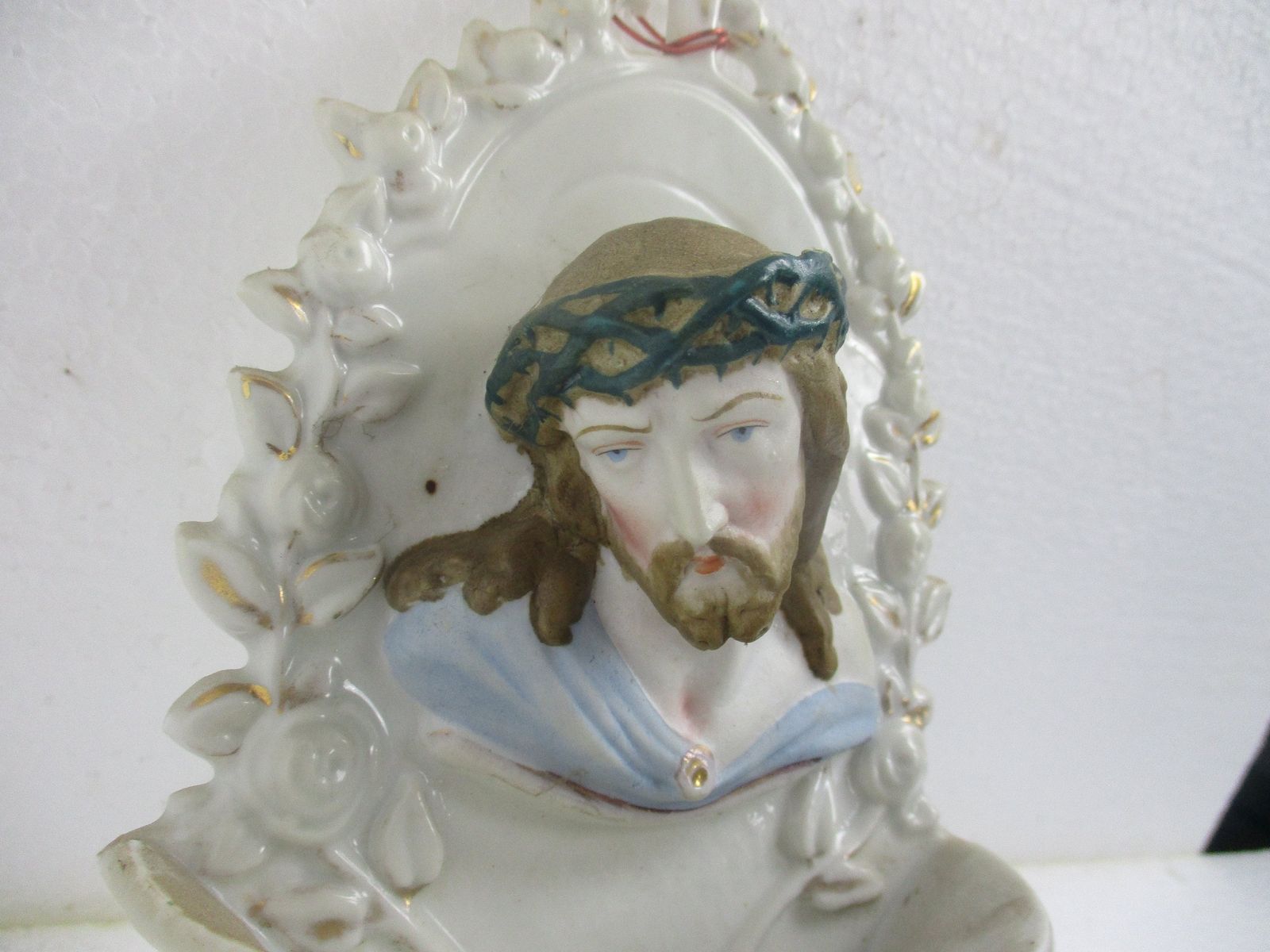 Holy Water Font Vessel  Jesus Christ Head Of Thorns Bisque Htf Beautiful photo for sale