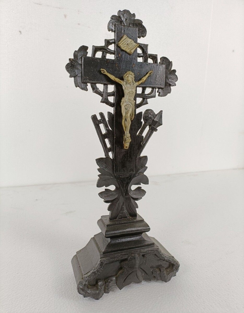 Antique Standing Crucifix  Cross  Wood Spelter Corpus Christi Hand Carved  Tools photo Home Decor