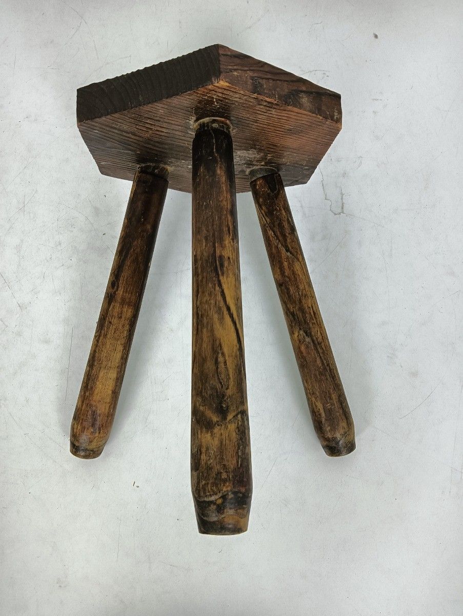 Milking Stool Carved Wood Vintage Side Table Plant Stand Pedestal Barn Farmhou photo vinterior