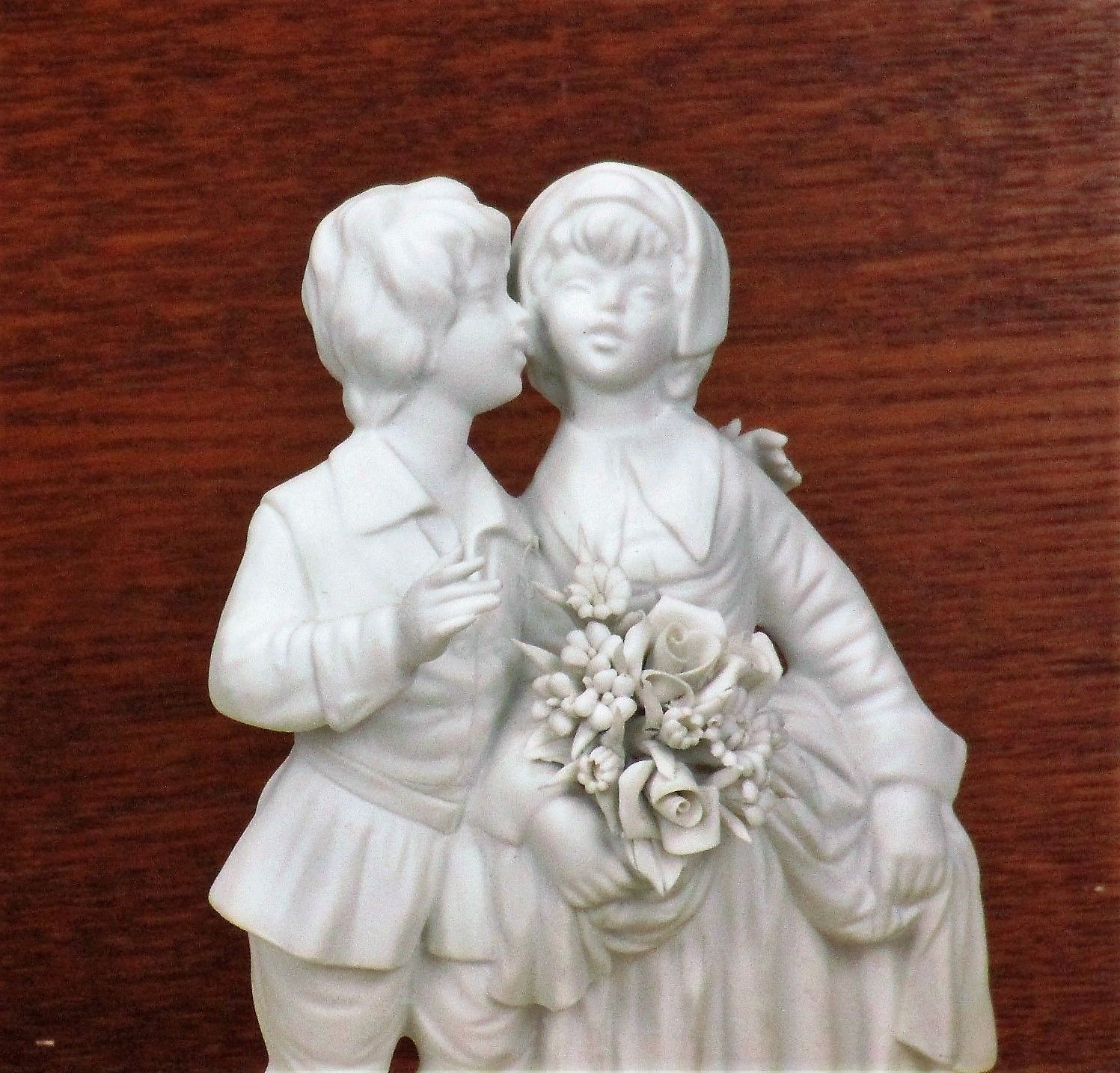 Stunning Figurine Couple Marcolin  Capodimonte Porcelain Bisque Italy Signed photo furniture