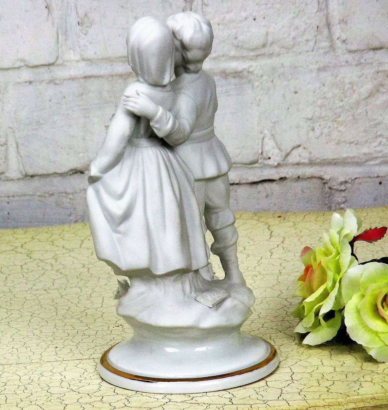 Stunning Figurine Couple Marcolin  Capodimonte Porcelain Bisque Italy Signed photo 108.0