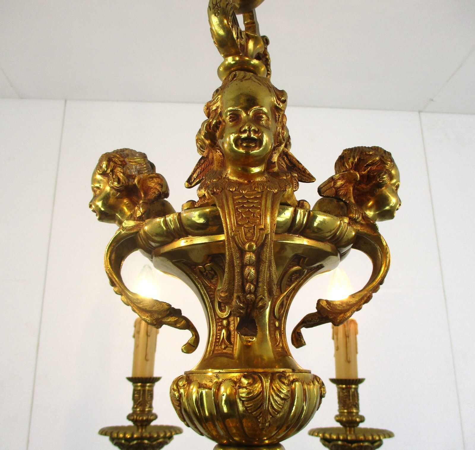 French Mazarin Gilded Bronze Chandelier Impressive Castle 8 Lights Angels Putti photo vinterior