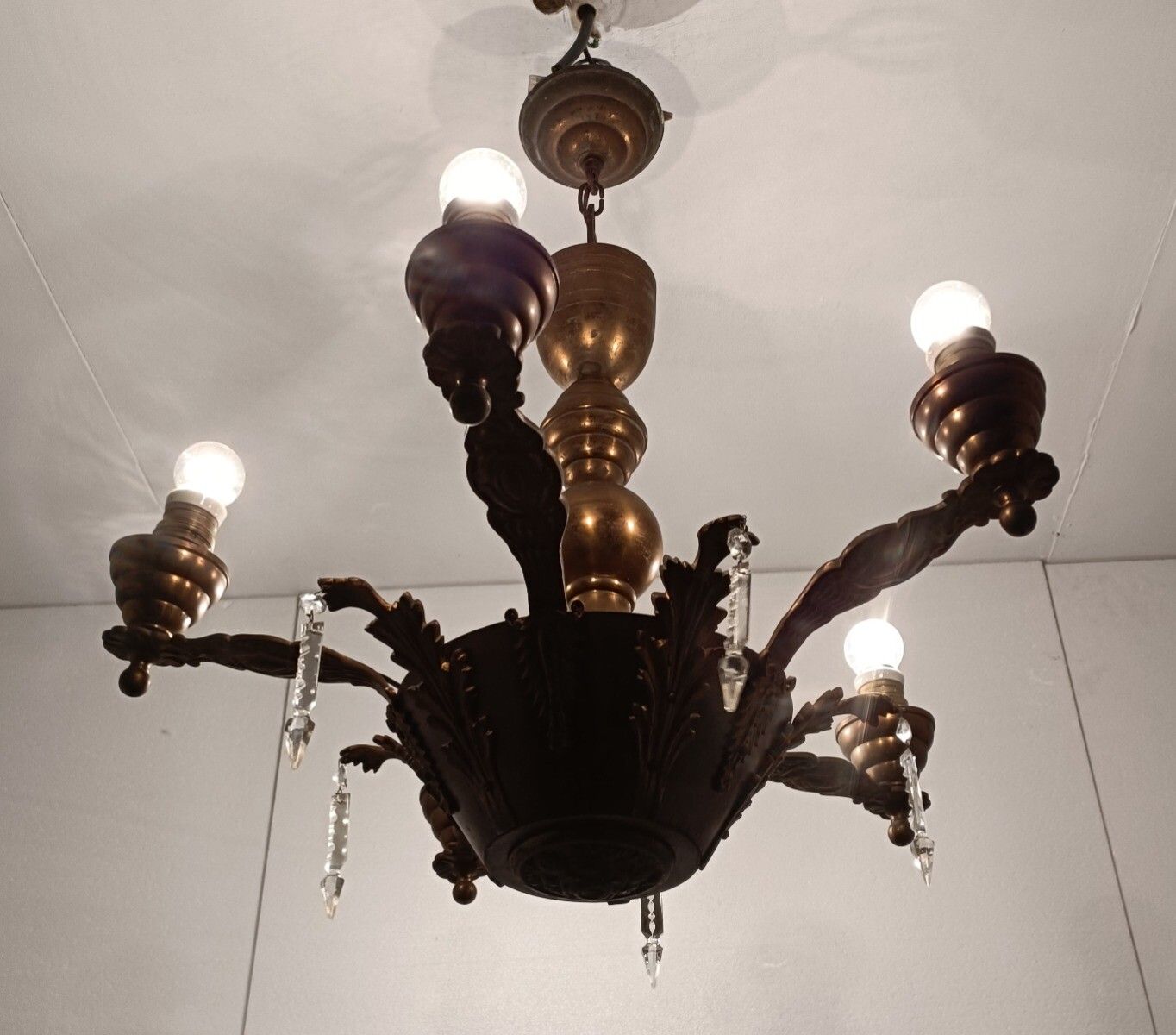 Art Deco Chandelier Carved Wood Ornate Brass Leafs Prisms 5 Arm Lights Beautiful photo for sale