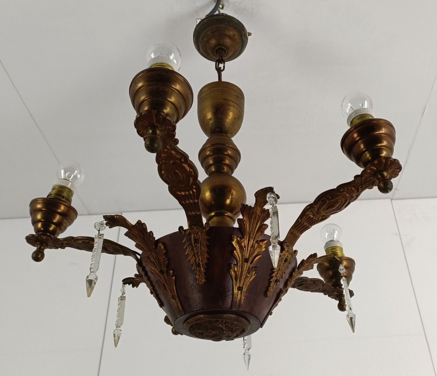 Art Deco Chandelier Carved Wood Ornate Brass Leafs Prisms 5 Arm Lights Beautiful photo 566.0