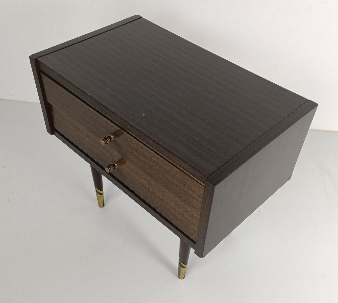 photo furniture Funky Lackered Wood Nightstand Retro Vintage Brown End Table