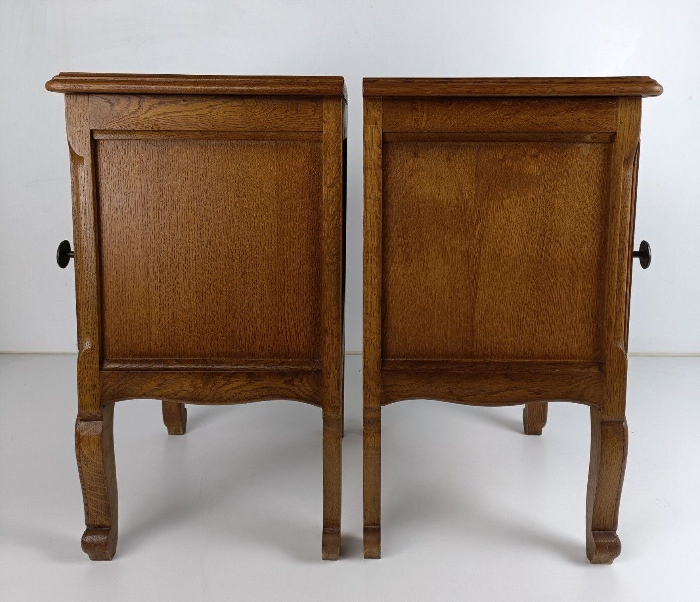 Pair Of Nightstands End Tables Cabinets Louis XV Style Bedroom Cabinets Wood Vin photo buy