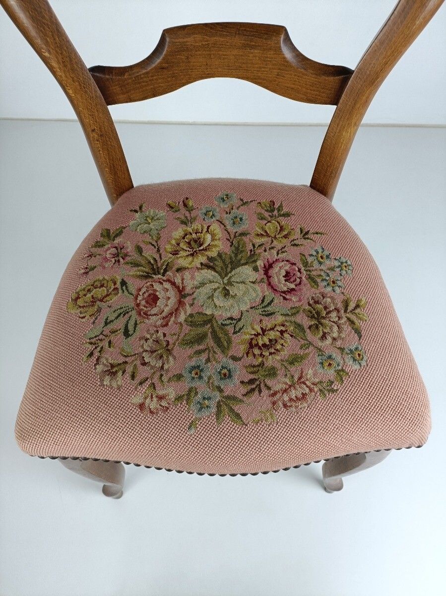 Parlor Chair French Provincial Hobnails Needlepoint  Fabric Ornate Carved Wood V photo 244.0