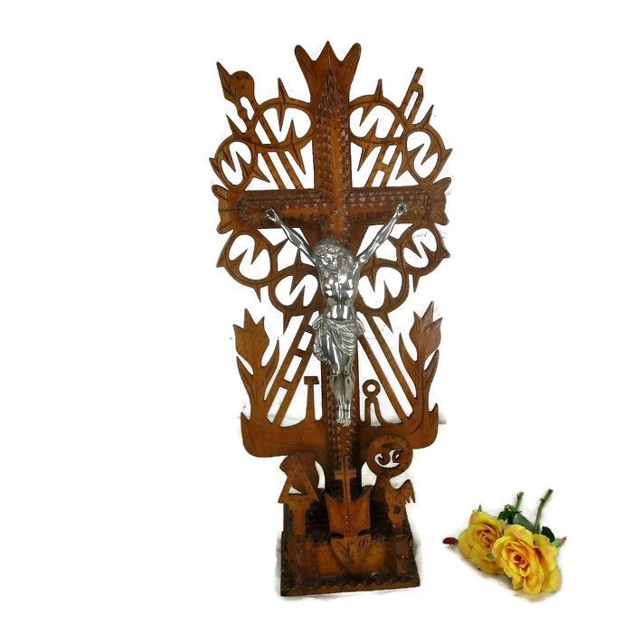 Tramp Trench Tramp Folk Art Standing Hand Carved Wooden Crucifix Rooster Htf