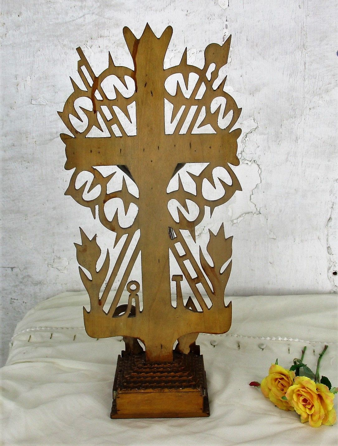 Tramp Trench Tramp Folk Art Standing Hand Carved Wooden Crucifix Rooster Htf photo vintage