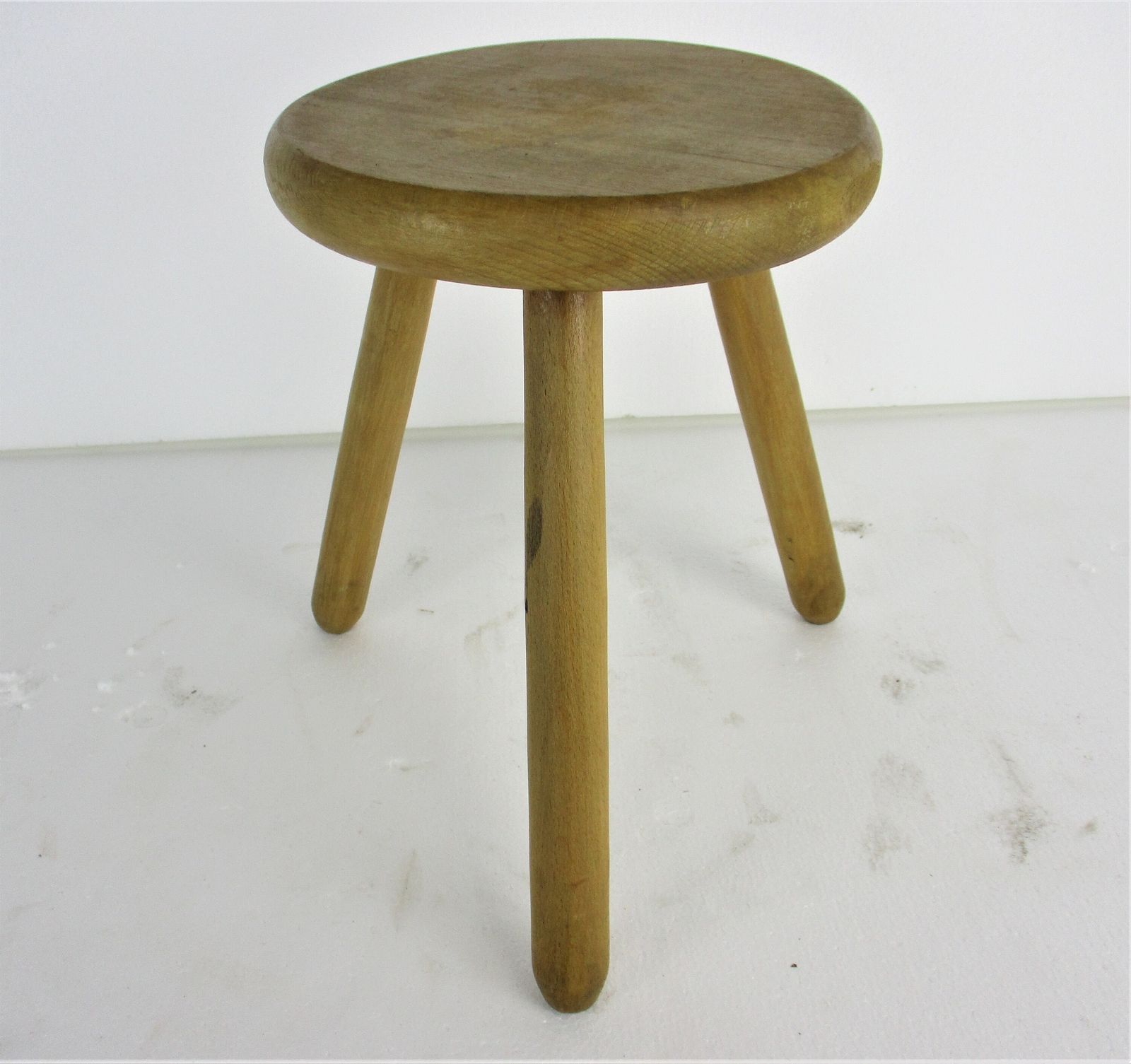 Antique Hand Carved Wood Tripod Milking Stool Pedestal Table Pedestal Barn Style photo furniture