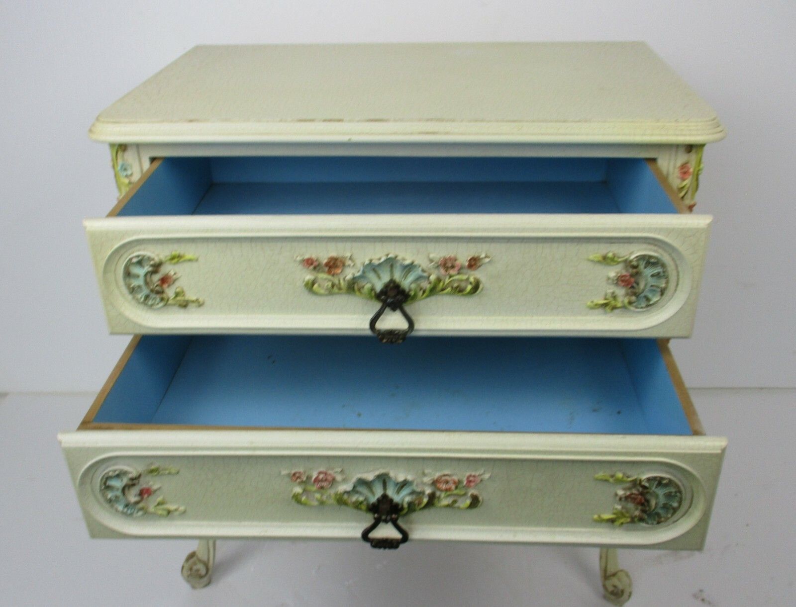 photo furniture French Provincial White Crackled Chest Of Drawers Wood With Mirror Florentine