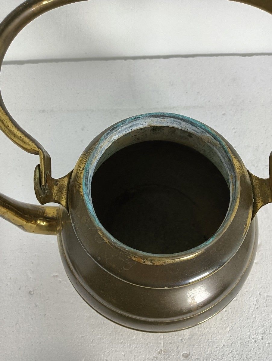 Antique Brass Tea Coffee Water Kettle, Funky Hammered Brass Decorative photo vinterior