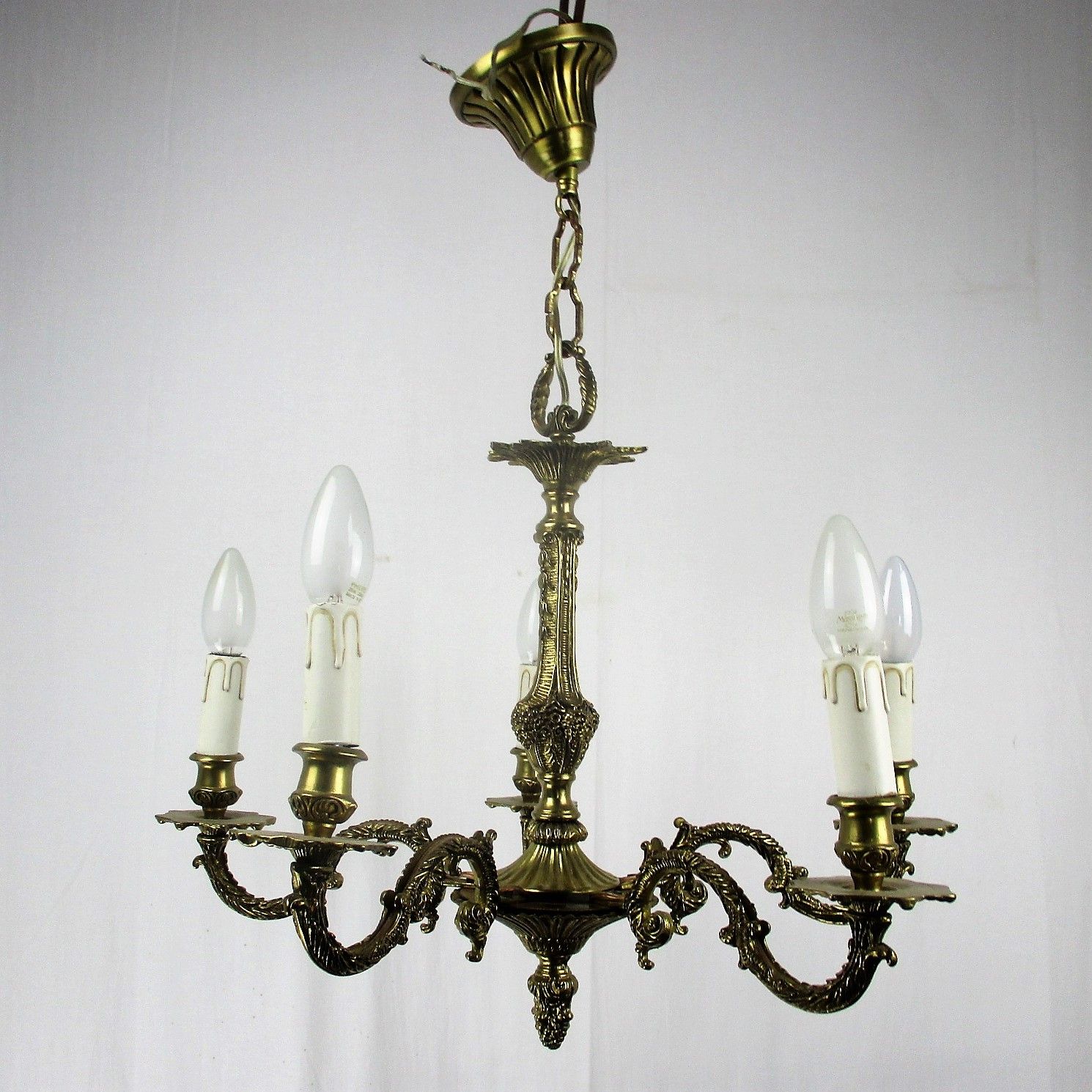 French Hollywood Regency Embossed Brass Chandelier Ornate 6 Lights Grapes Lovely photo Lighting