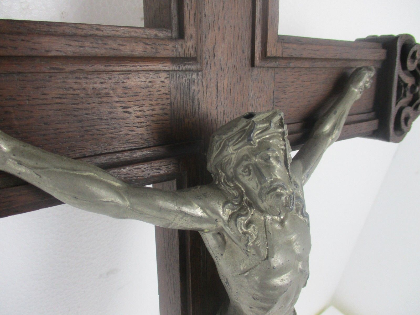 Xl Ornate Carved Oak Hanging Church Crucifix  Church Chapel Faux Brass Corpus photo Home Decor
