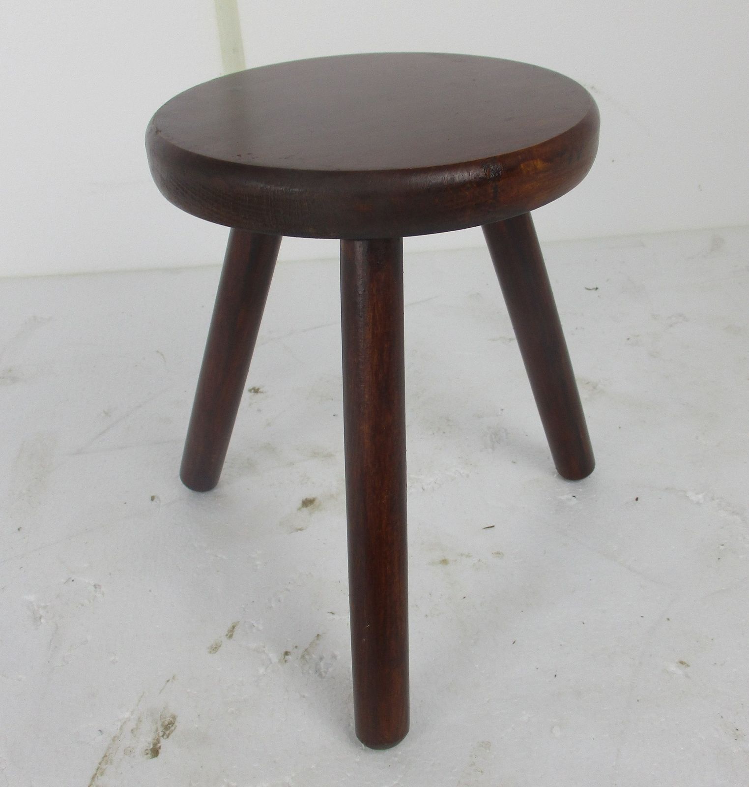 Small Vintage Hand Carved Wood Tripod Milking Stool Pedestal Table Pedestal Barn photo Furniture
