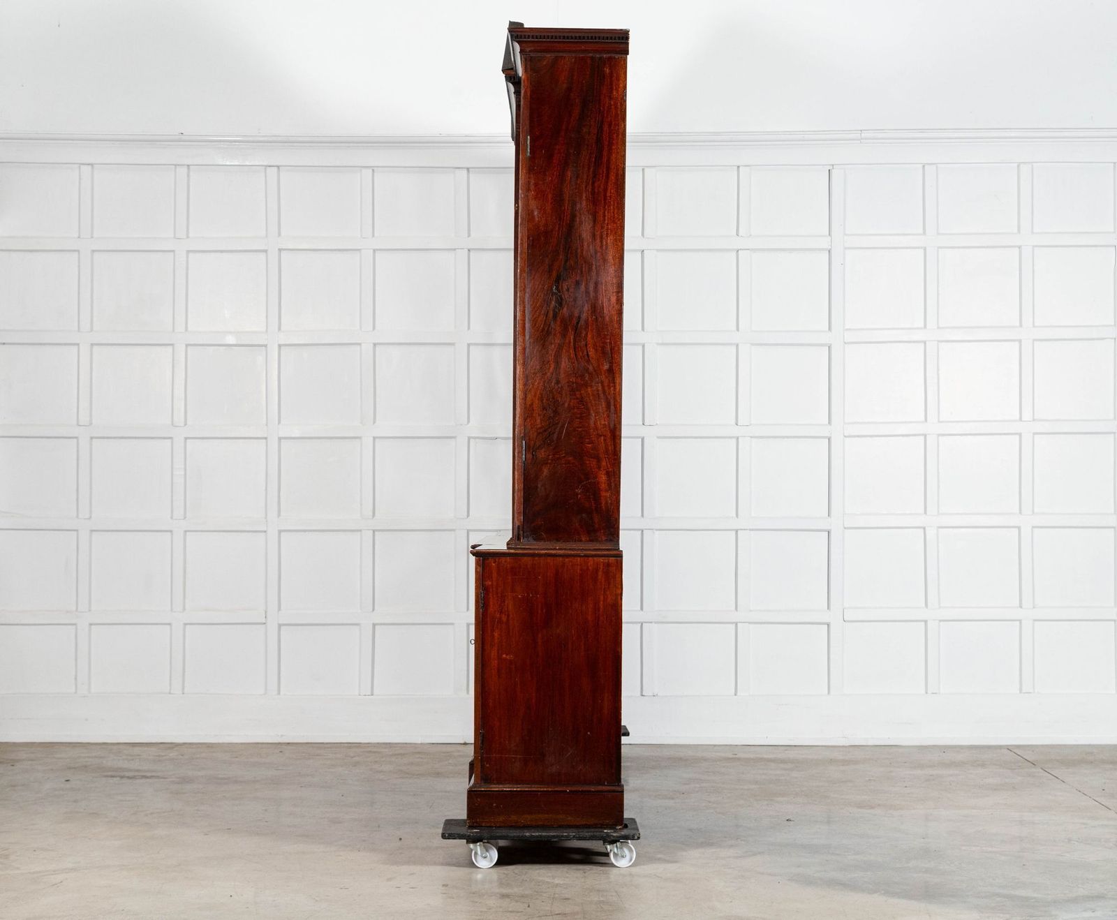 Monumental George III English Mahogany Breakfront Library Bookcase photo vinterior