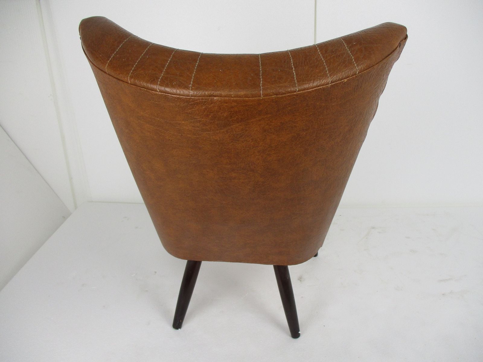 photo furniture Vintage Cocktail  Lounge Club  Chair Fauteuil  Retro Rockabilly Expo 58 Iconic
