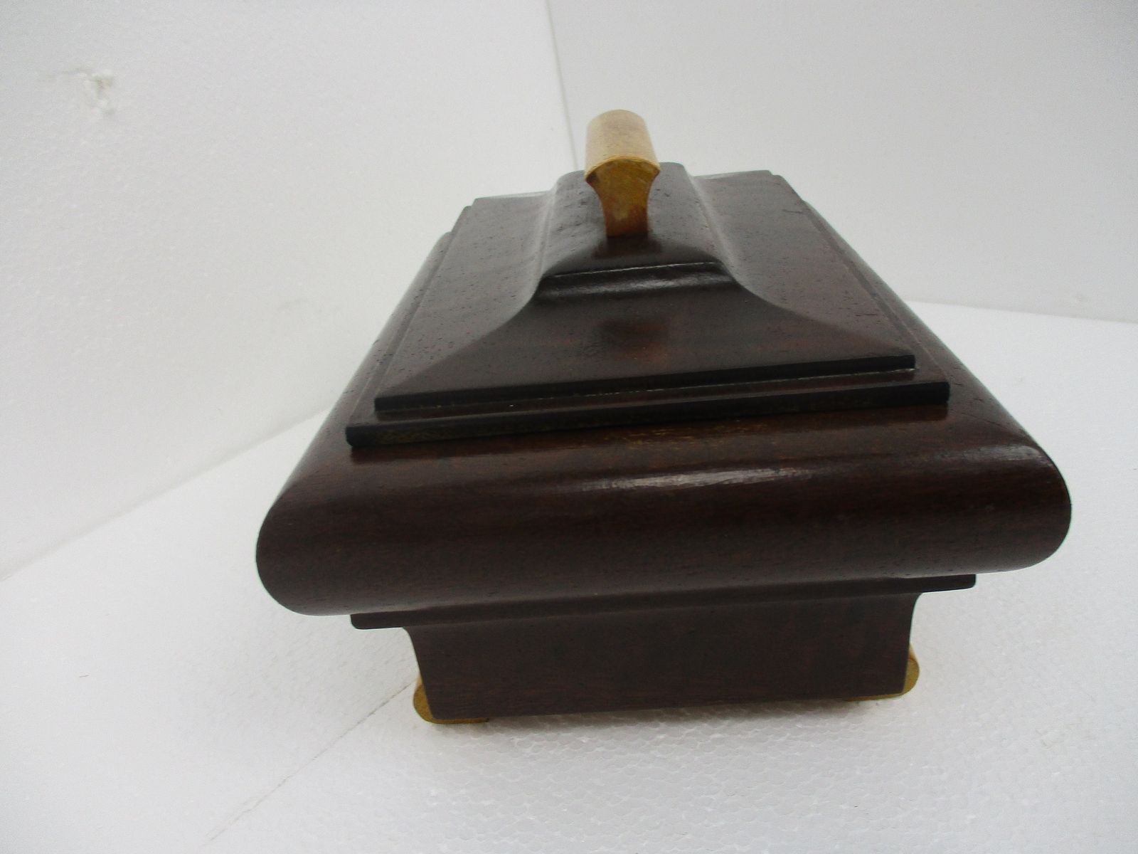 photo furniture Art Deco Hand Carved Two Toned Wood Jewelry Trinket Tobacco Box Ornate Funky