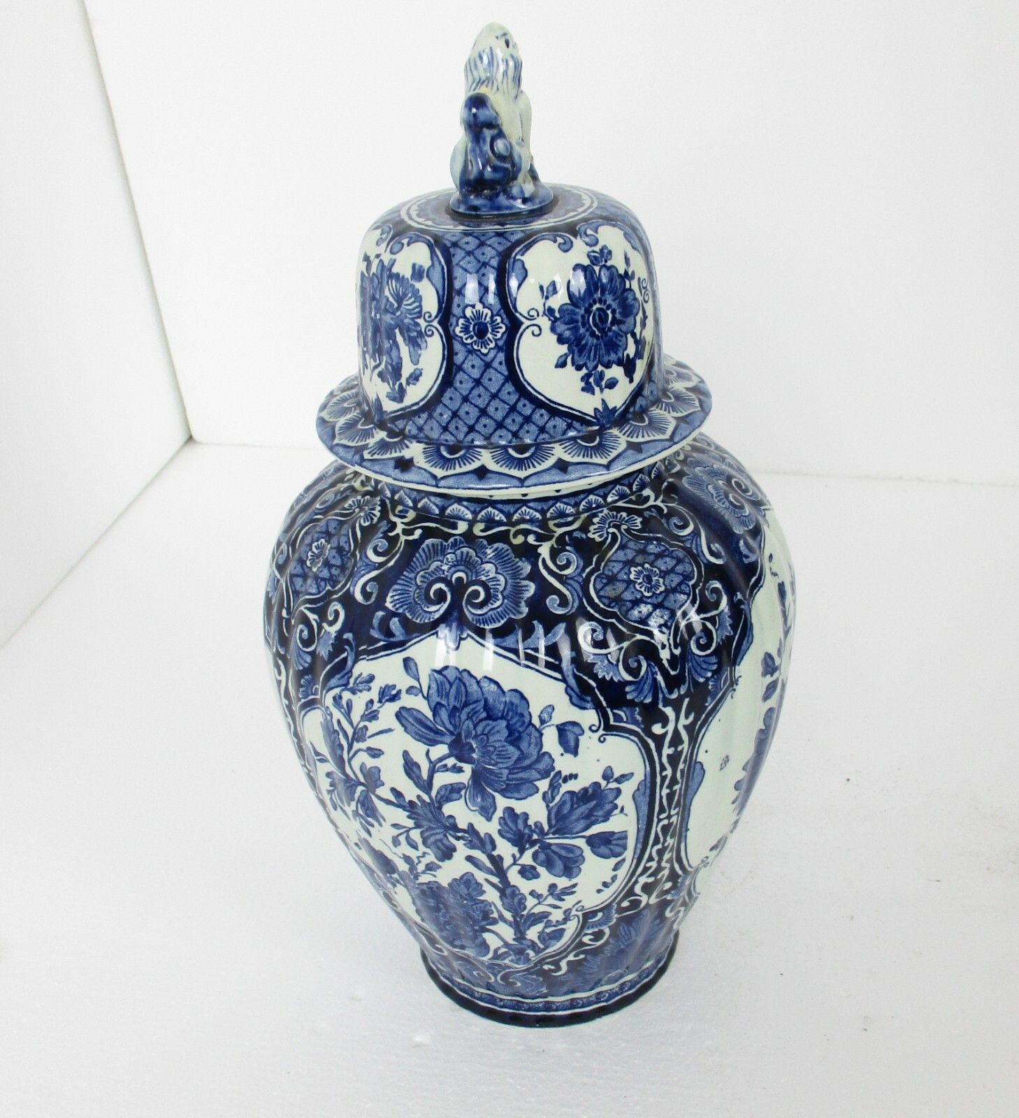 Royal Sphinx Maastricht Delft Vase Urn Marked Boch Blue White Foo Dog 15.74" photo vinterior