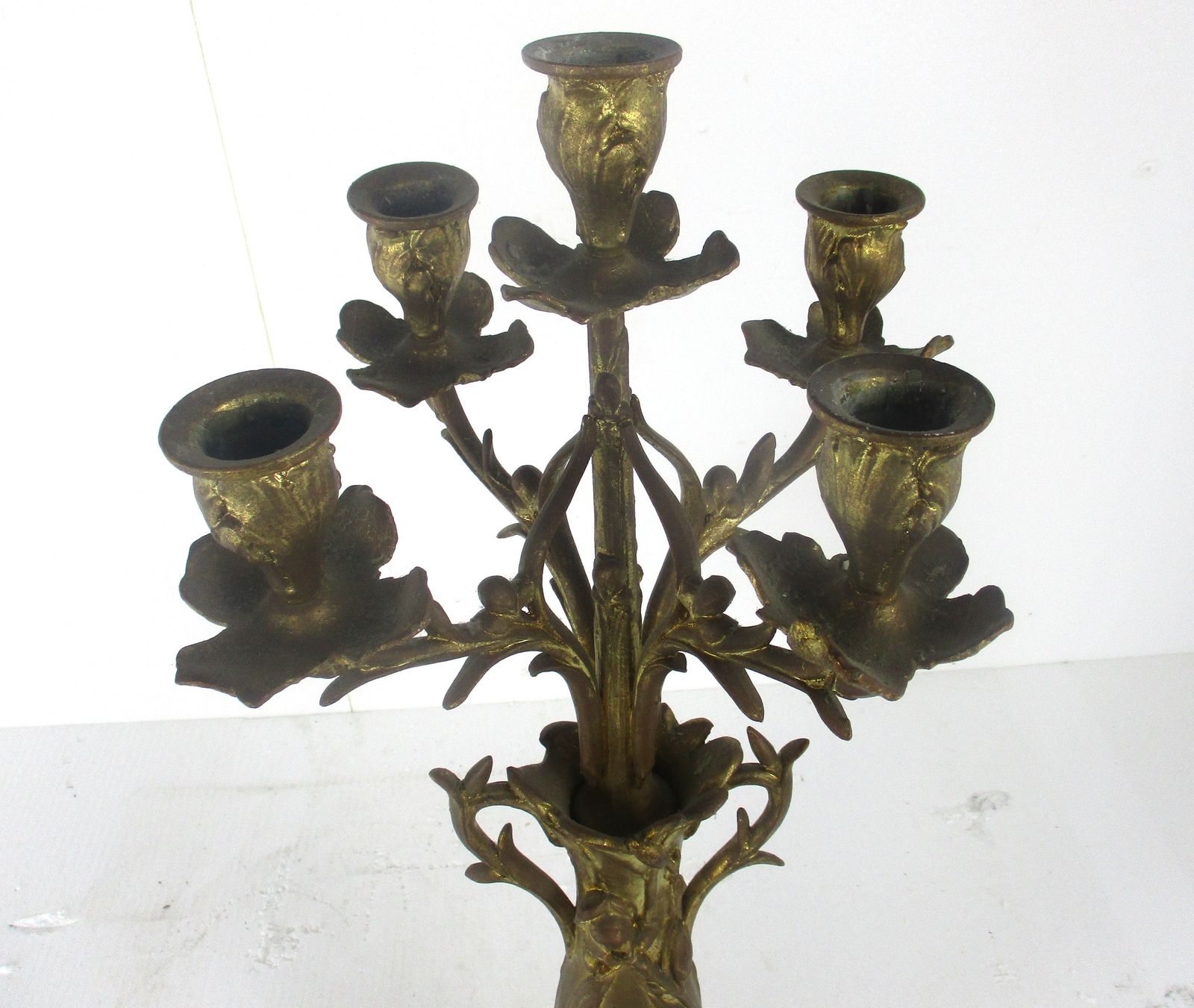 Antique Gorgeous Brass Doré Ornate Candle Holder Stick Candelabra 5 Arm Xl photo furniture