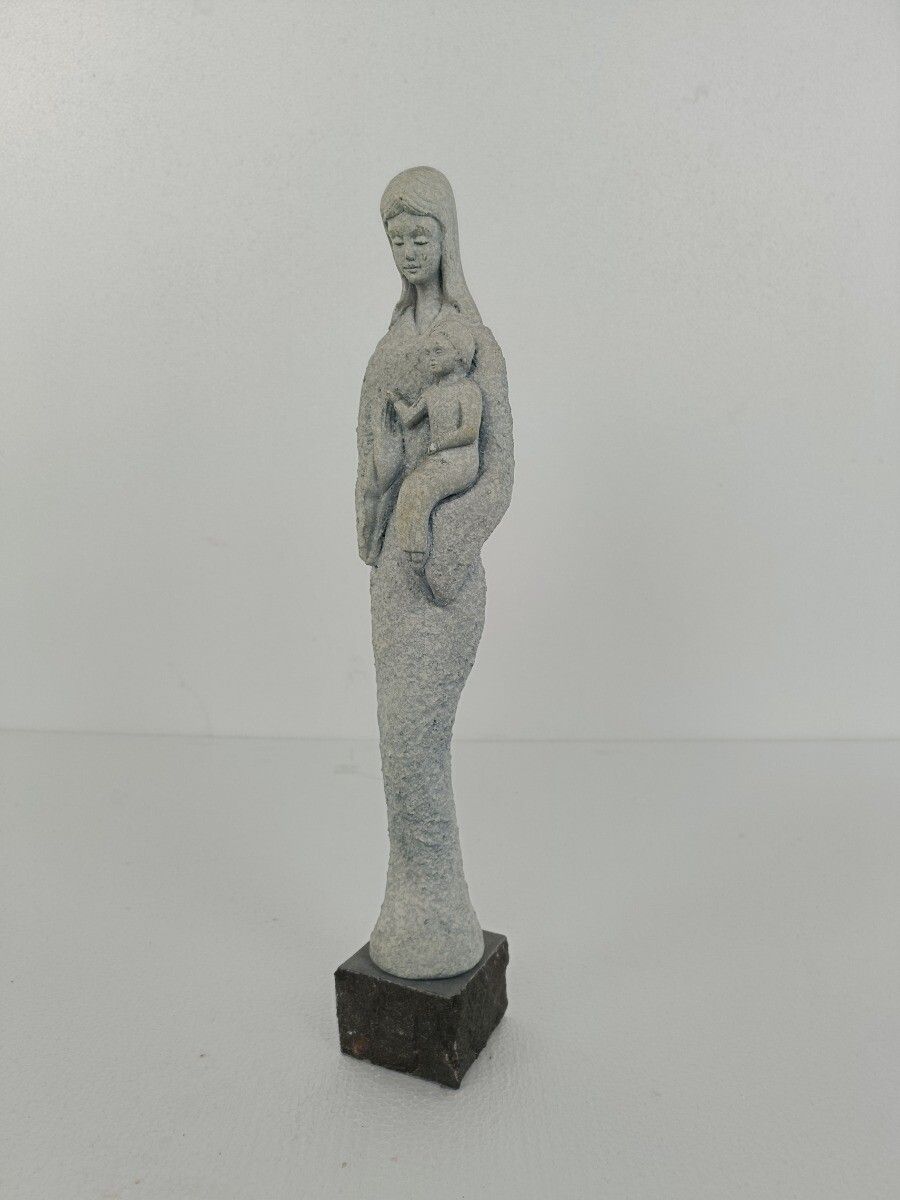 Virgin Mary Madonna Holy Mother Infant Child Plaster Statue On Granite Base Mode photo furniture